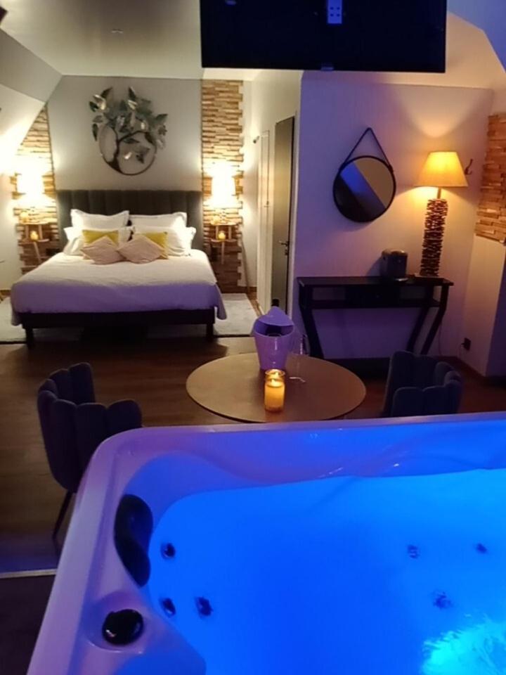 فندق La Vraie-Croixفي  Manoir Du Grand Chene الغرفة الصورة
